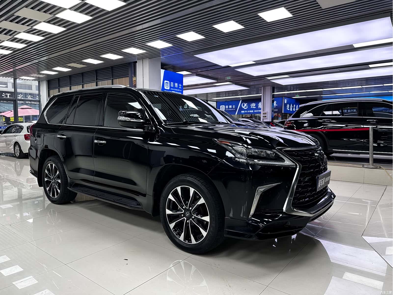 Lexus LX, 2022 3