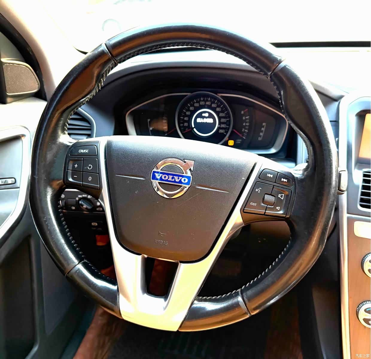 Volvo XC60, 2014 16