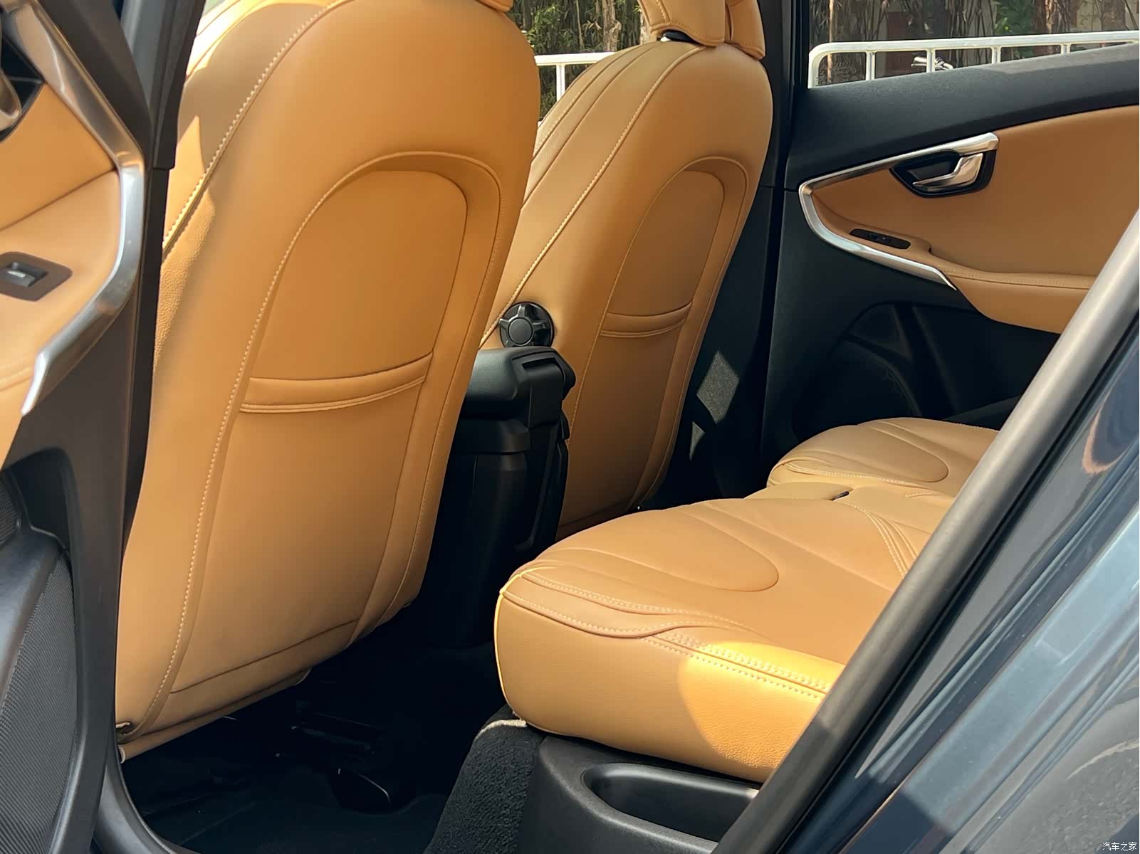 Volvo V40, 2018 14