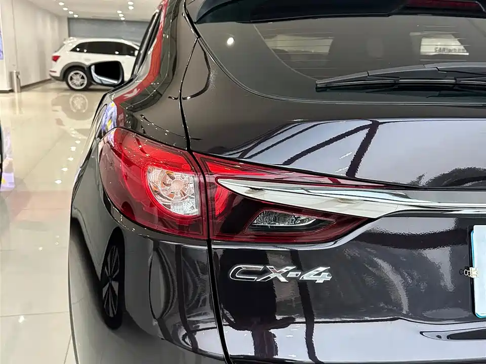 Mazda CX-4