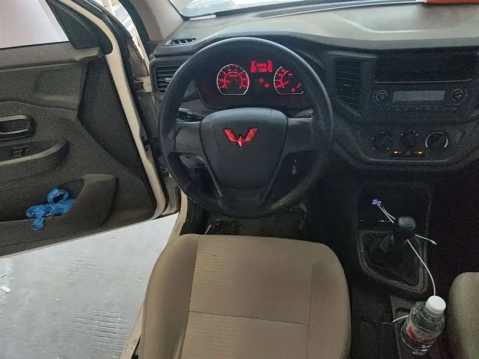 Wuling Wuling Hongguang V