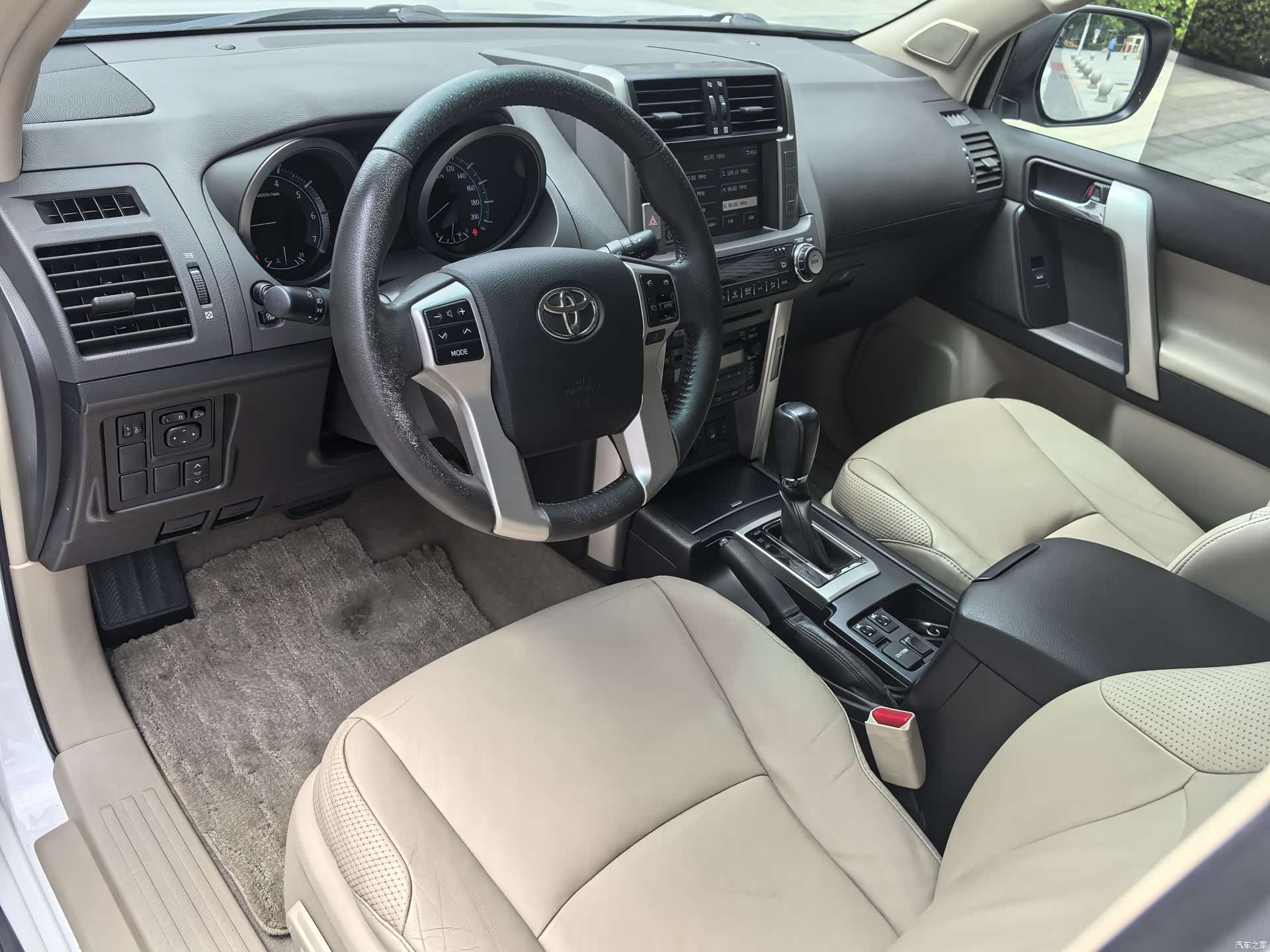 Toyota Prado, 2013 28