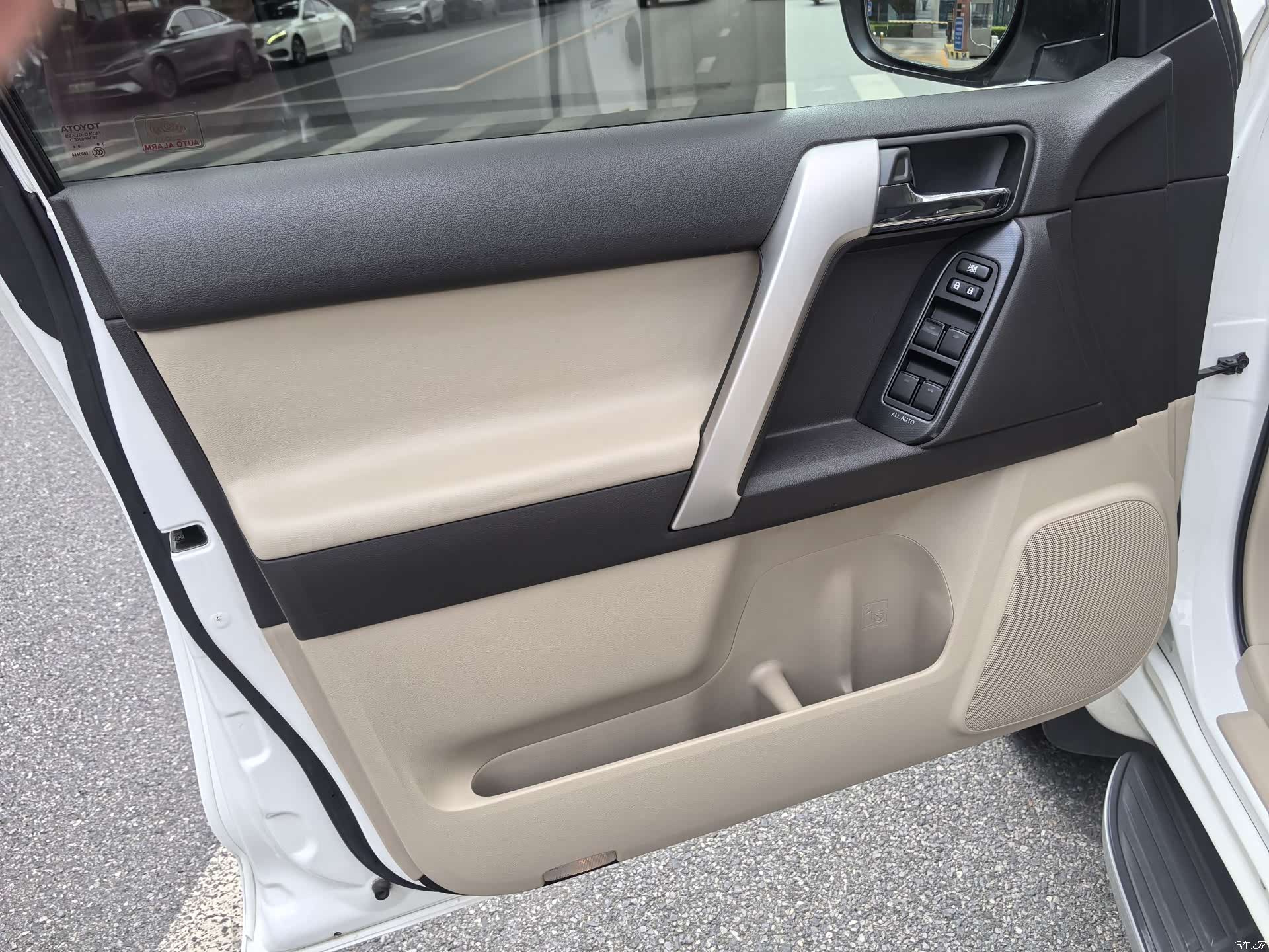 Toyota Prado, 2013 24