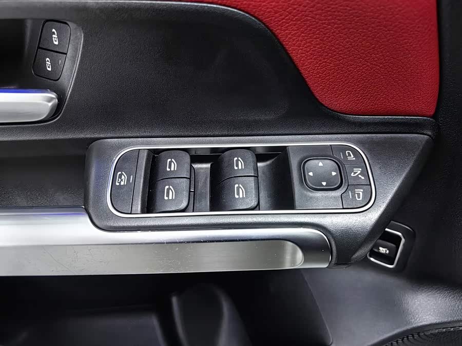 Mercedes-Benz GLB AMG 2021, фото 9