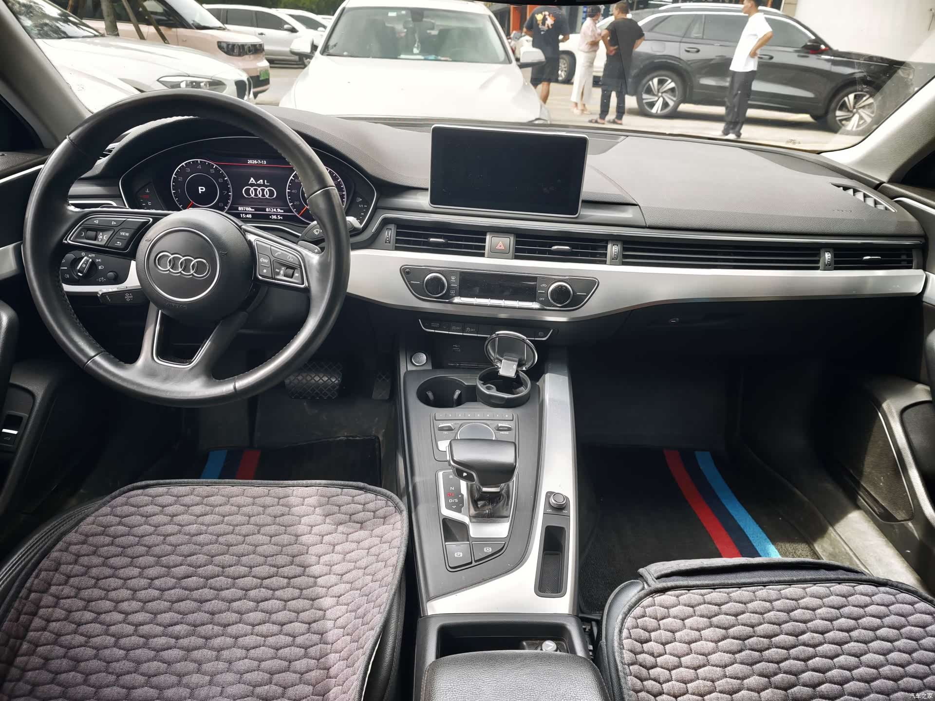Audi A4L, 2018 9