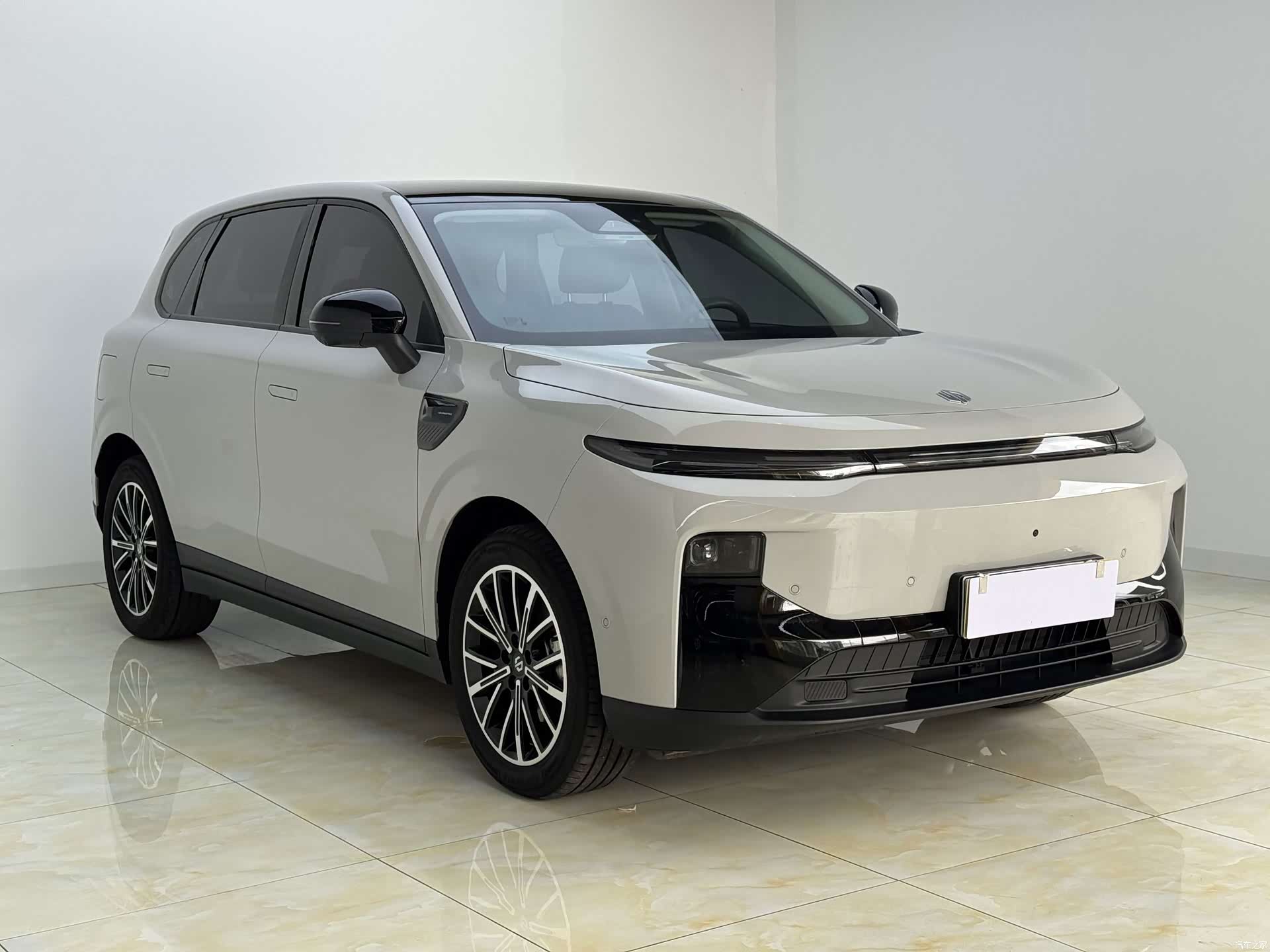 Leapmotor B10, 2025 3