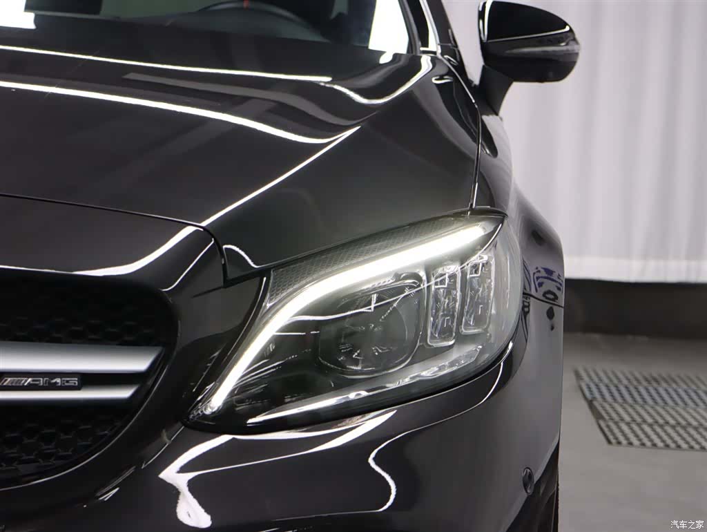 Mercedes-Benz C-Class, 2023 25