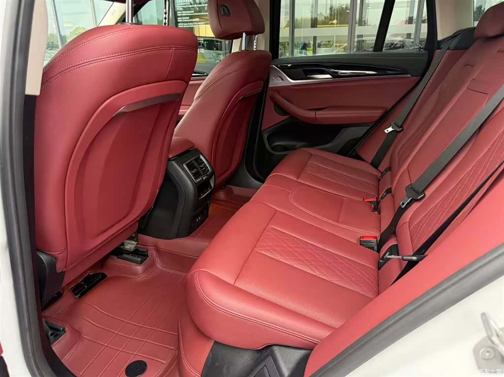 BMW iX3, 2024 8
