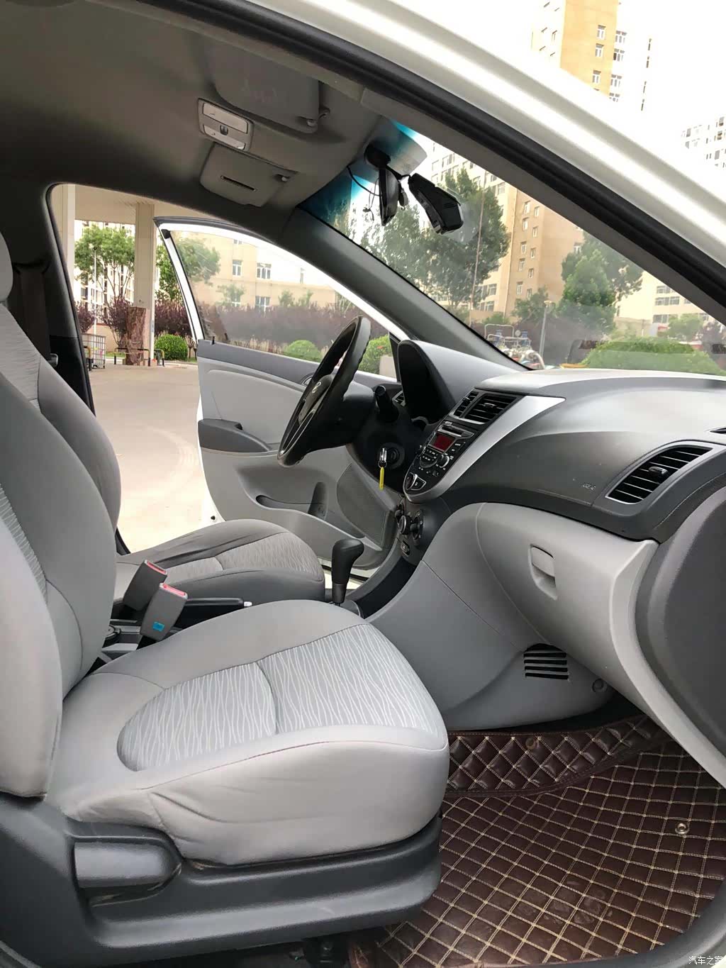 Hyundai GLS, 2016 8