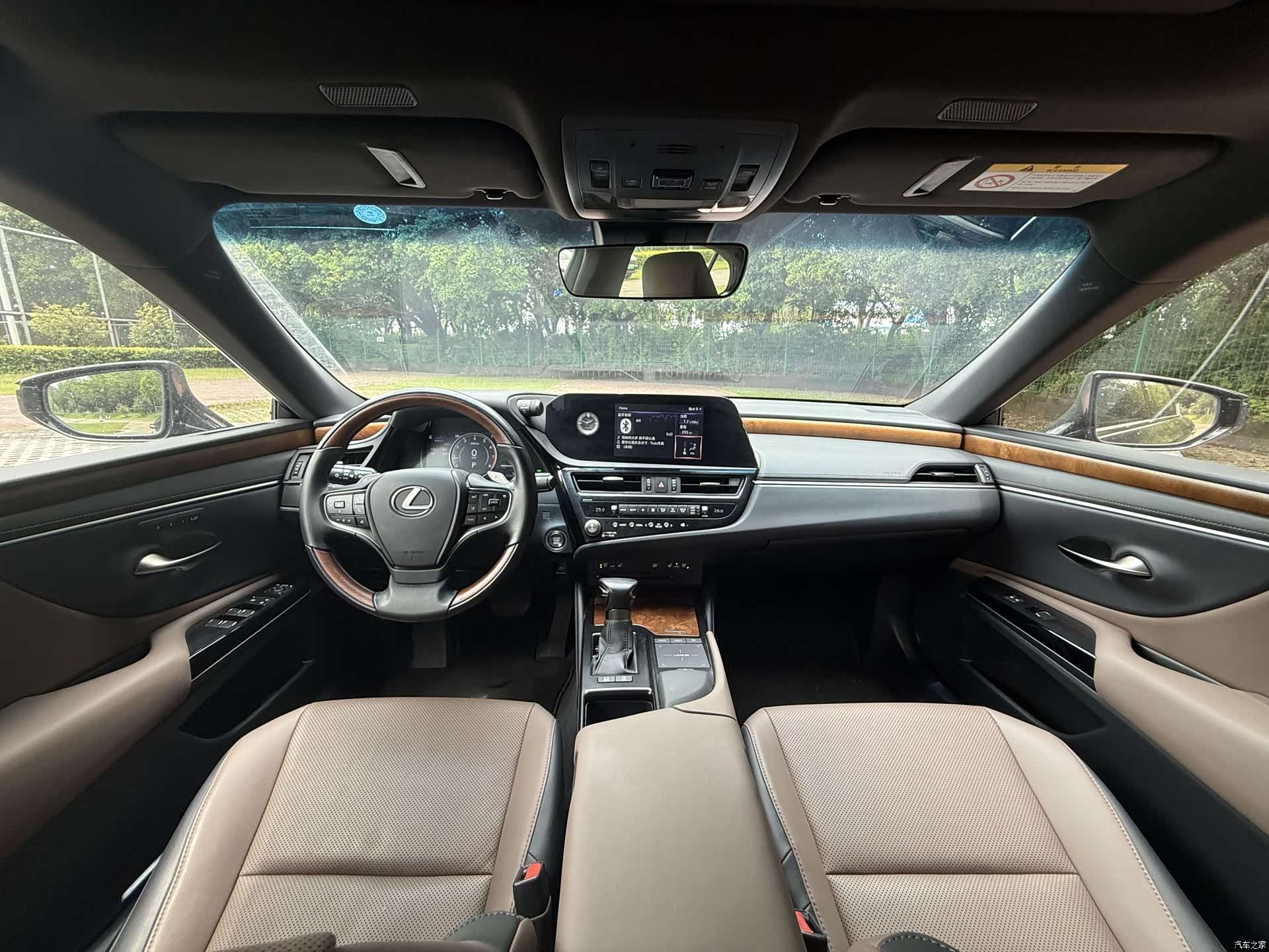 Lexus ES, 2022 12