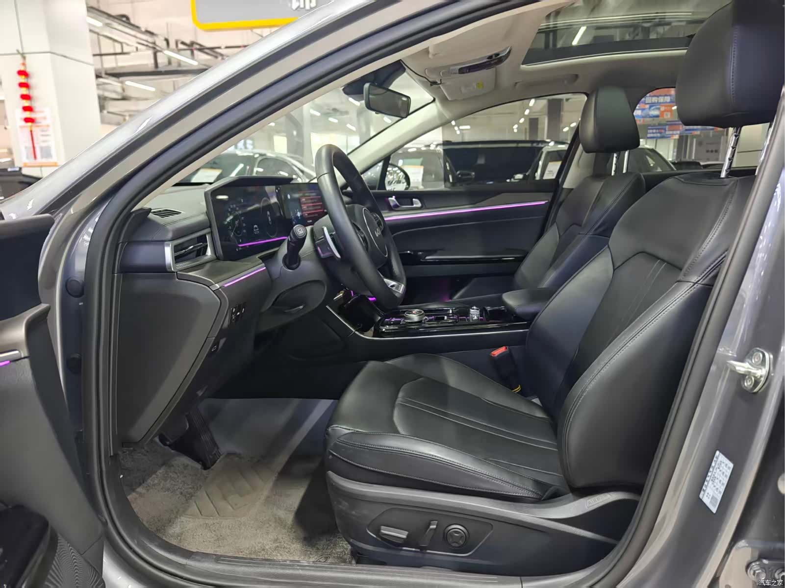 Kia K5, 2025 4