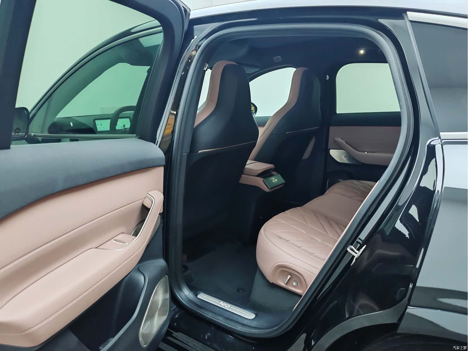 NIO EC6, 2025 17