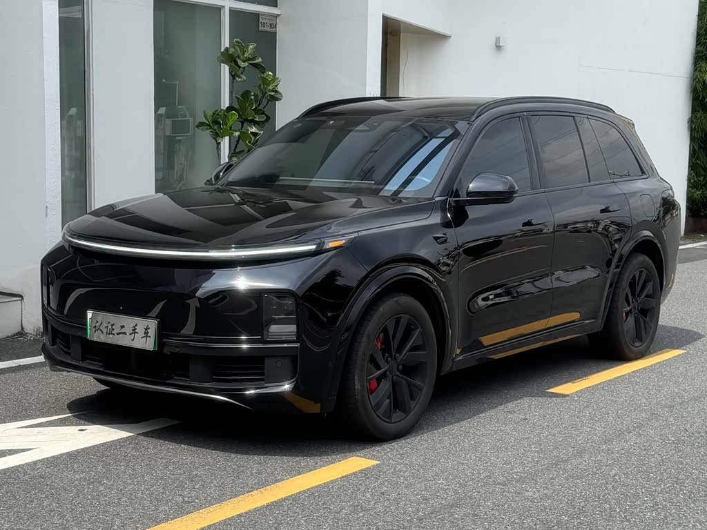 Li Auto L8