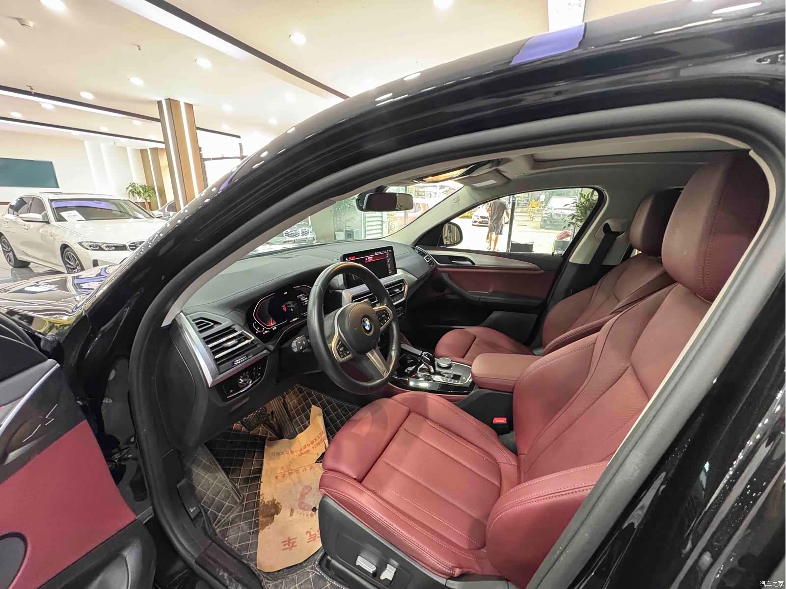 BMW X4, 2022 все фото