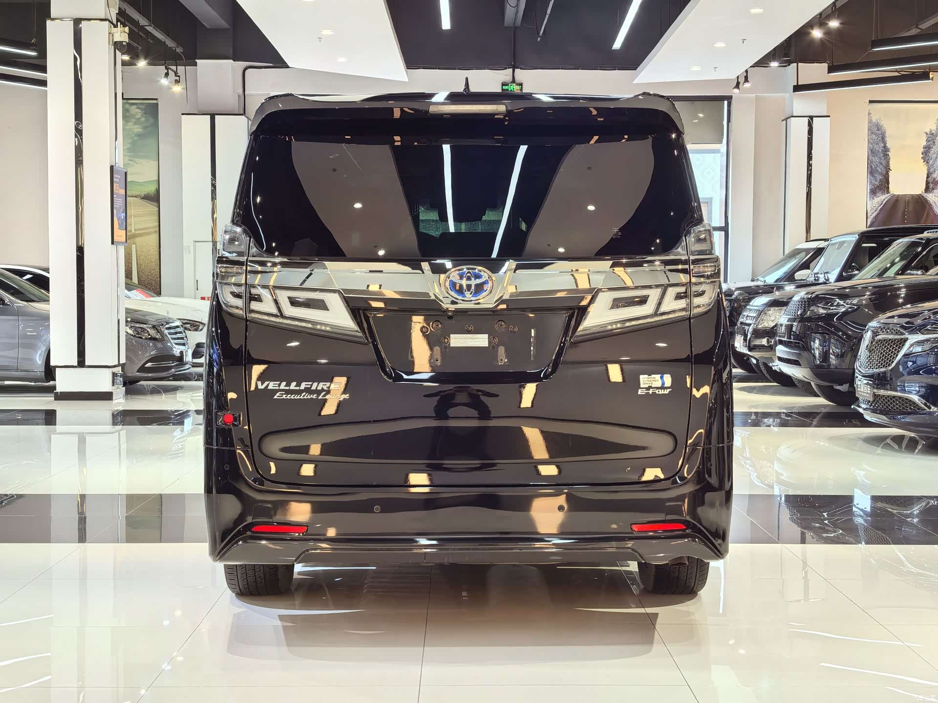 Toyota Vellfire, 2021 7
