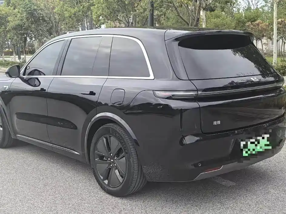 Li Auto Ideal L8