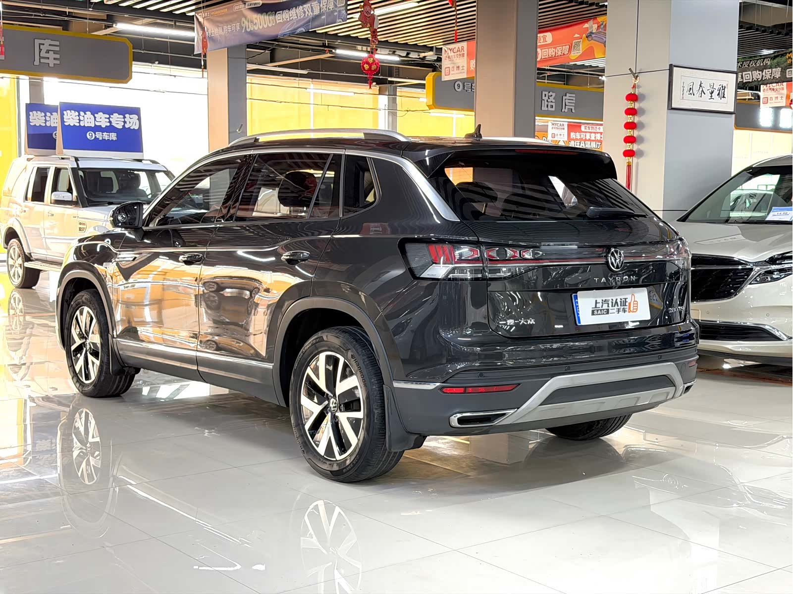 Volkswagen Tayron, 2023 все фото