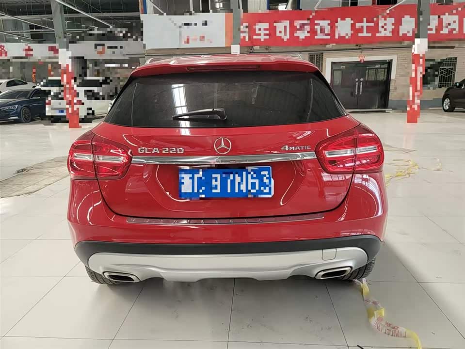 Mercedes-Benz GLA