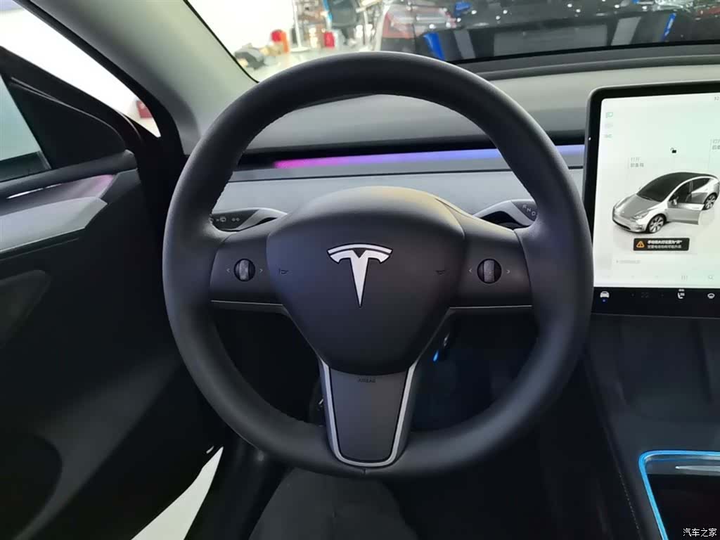 Tesla Model Y, 2022 11