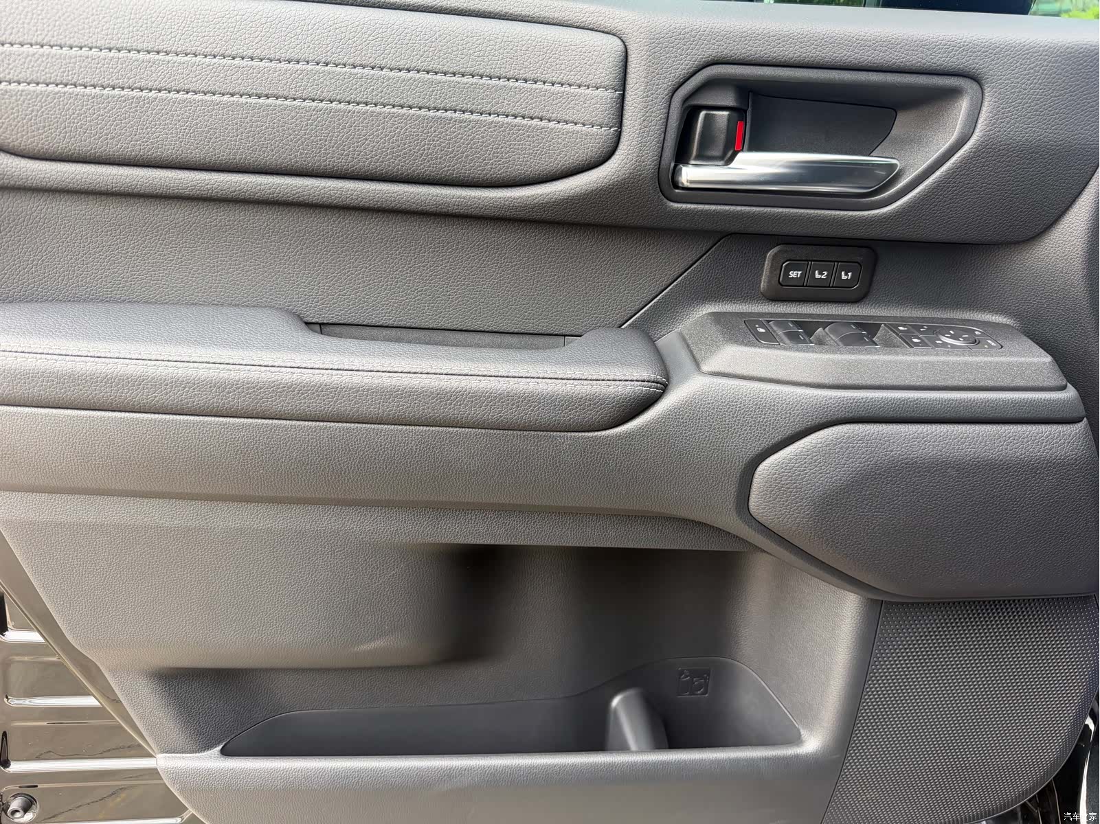 Toyota Prado, 2026 9
