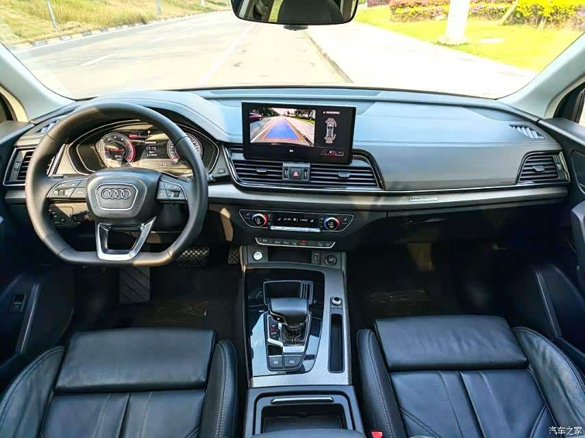 Audi Q5L, 2021 все фото