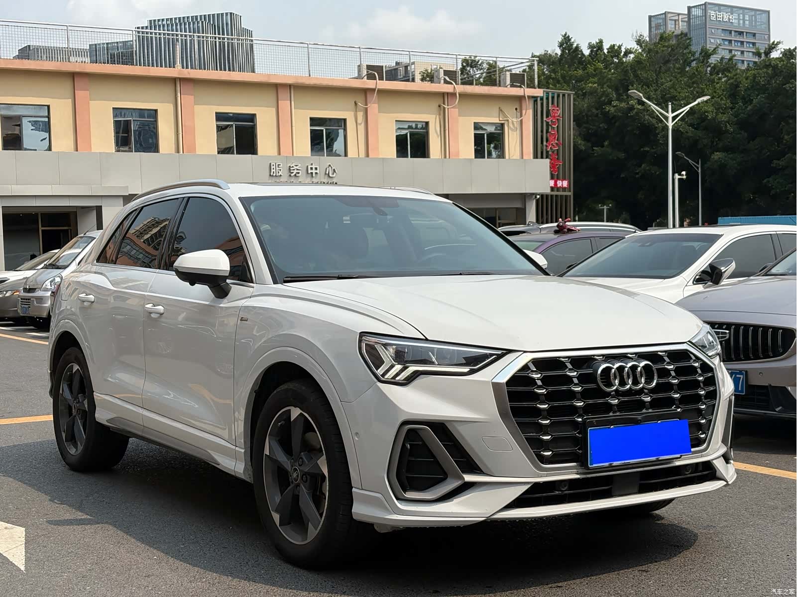 Audi Q3, 2021 6