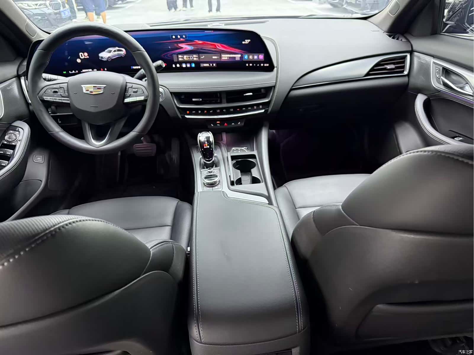 Cadillac CT5, 2023 все фото