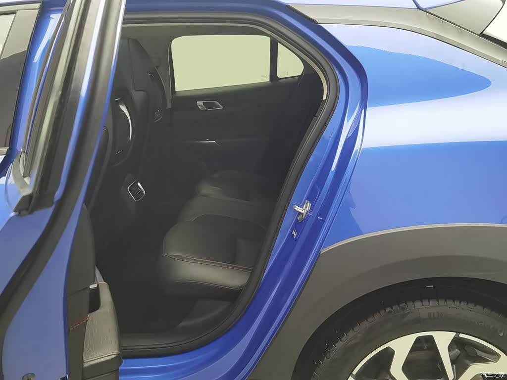 Lynk & Co 01, 2019 15