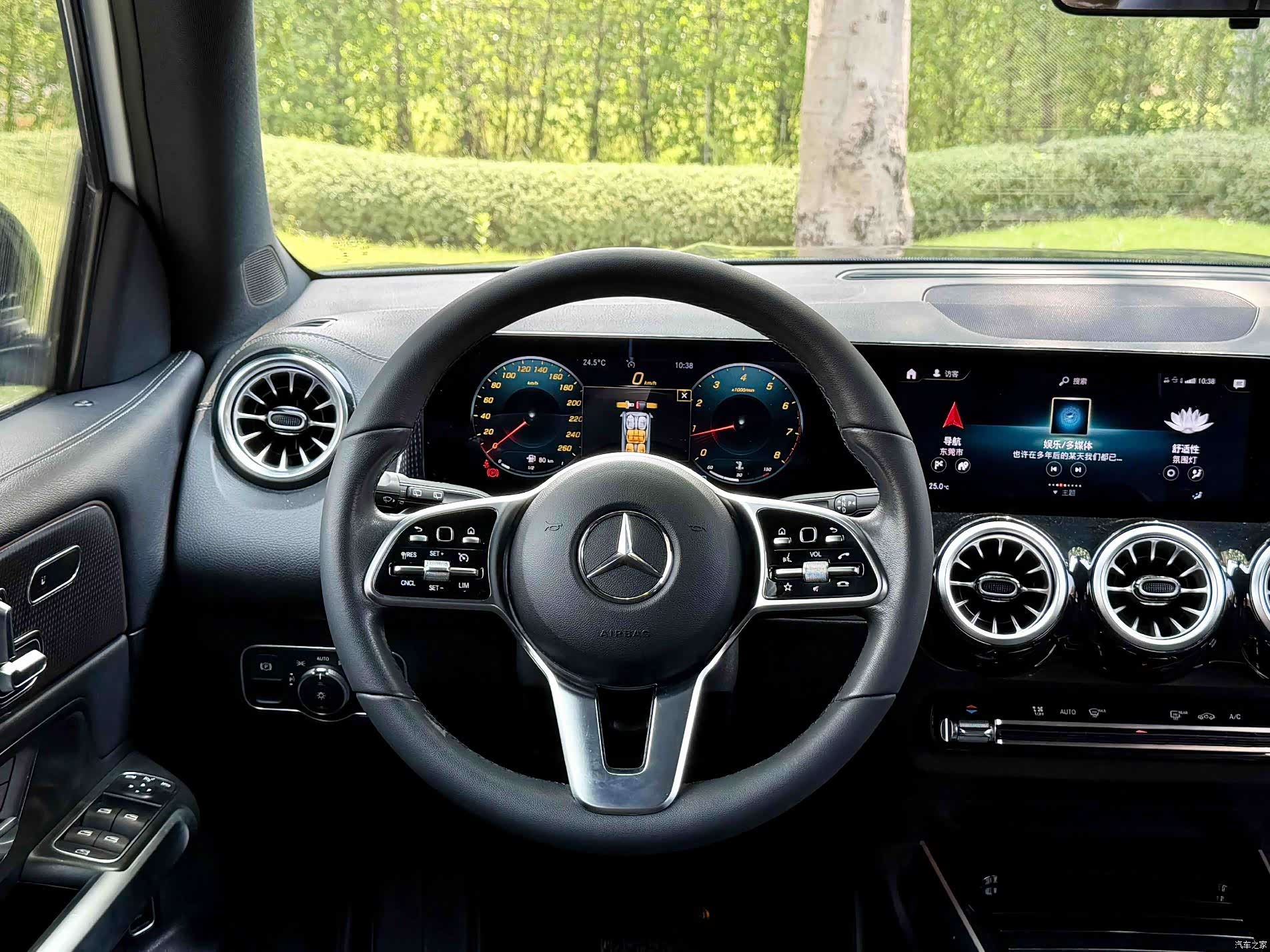 Mercedes-Benz GLB, 2021 18