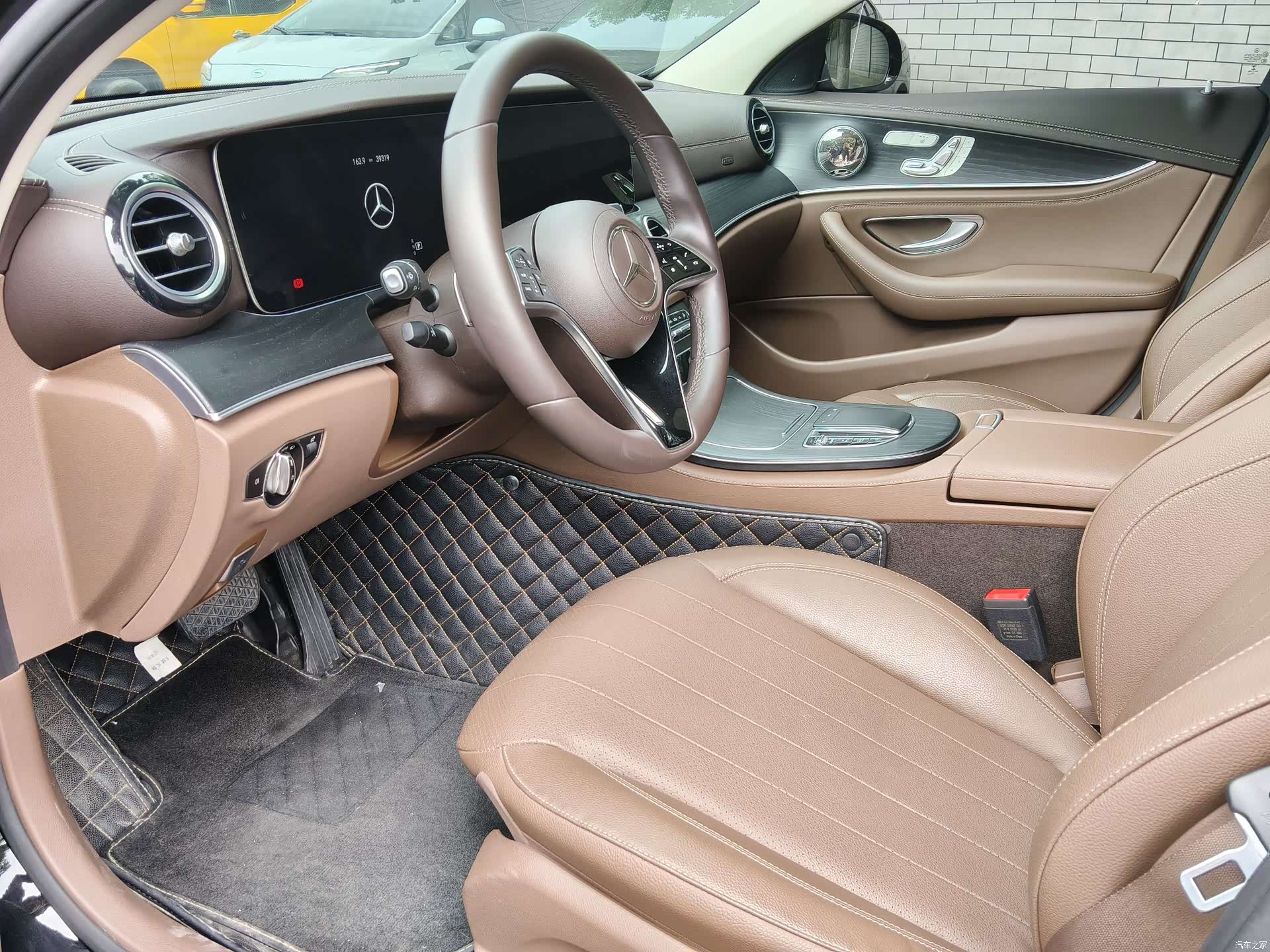 Mercedes-Benz E-Class, 2023 все фото