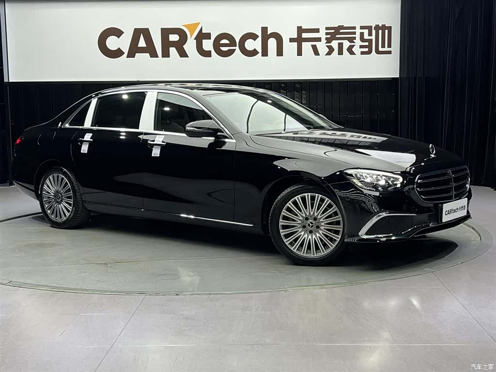 Mercedes-Benz E-Class, 2022 11
