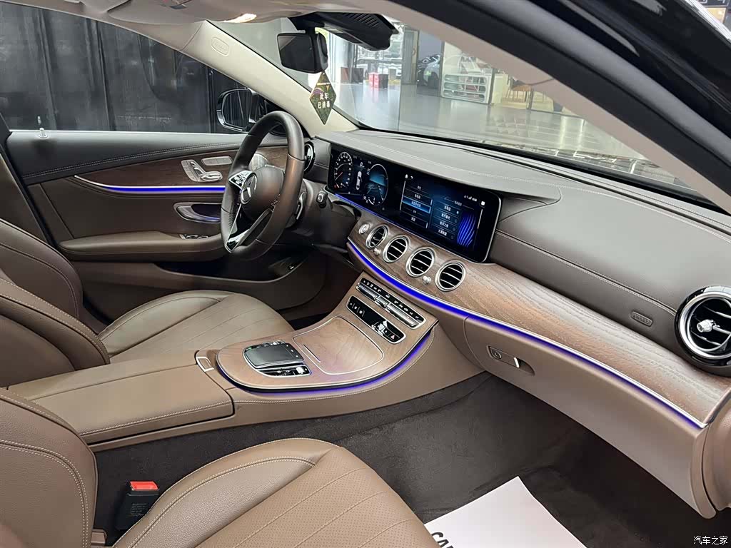 Mercedes-Benz E-Class, 2022 18
