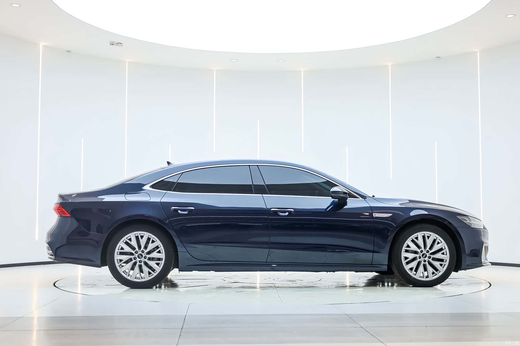 Audi A7L, 2024 7