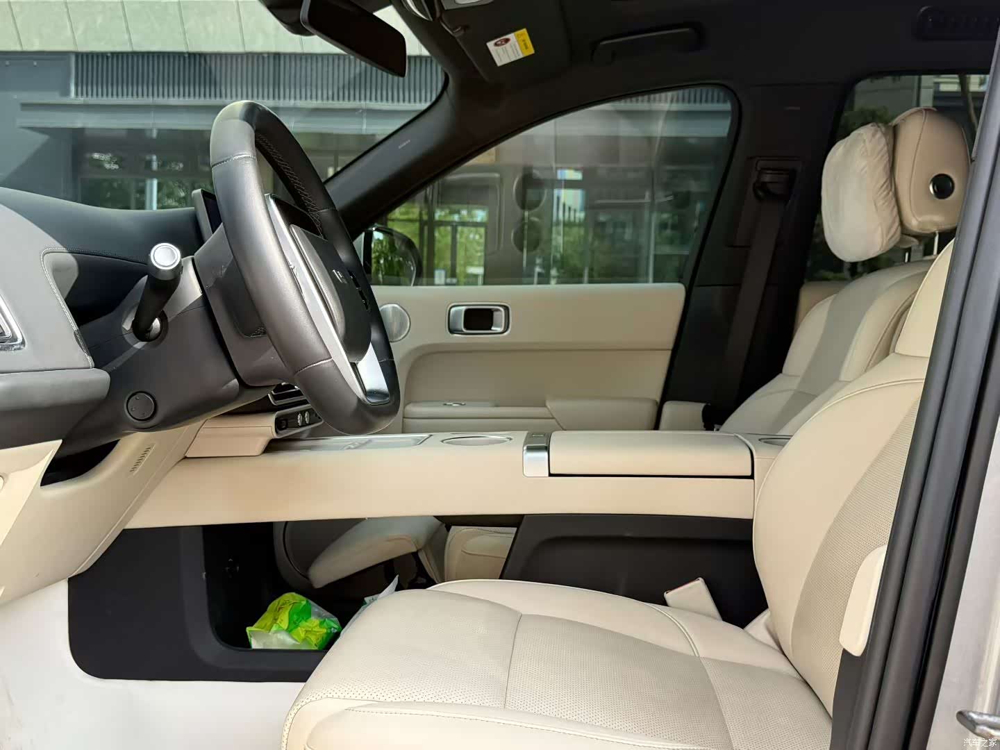 Li Auto L8, 2023 4
