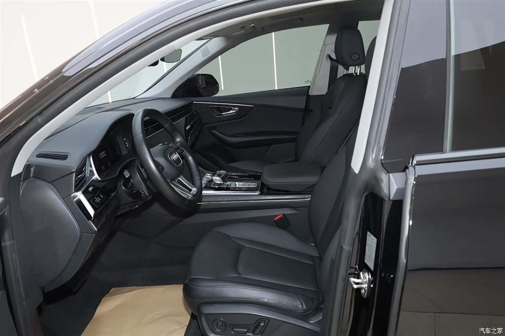 Audi Q8, 2022 17