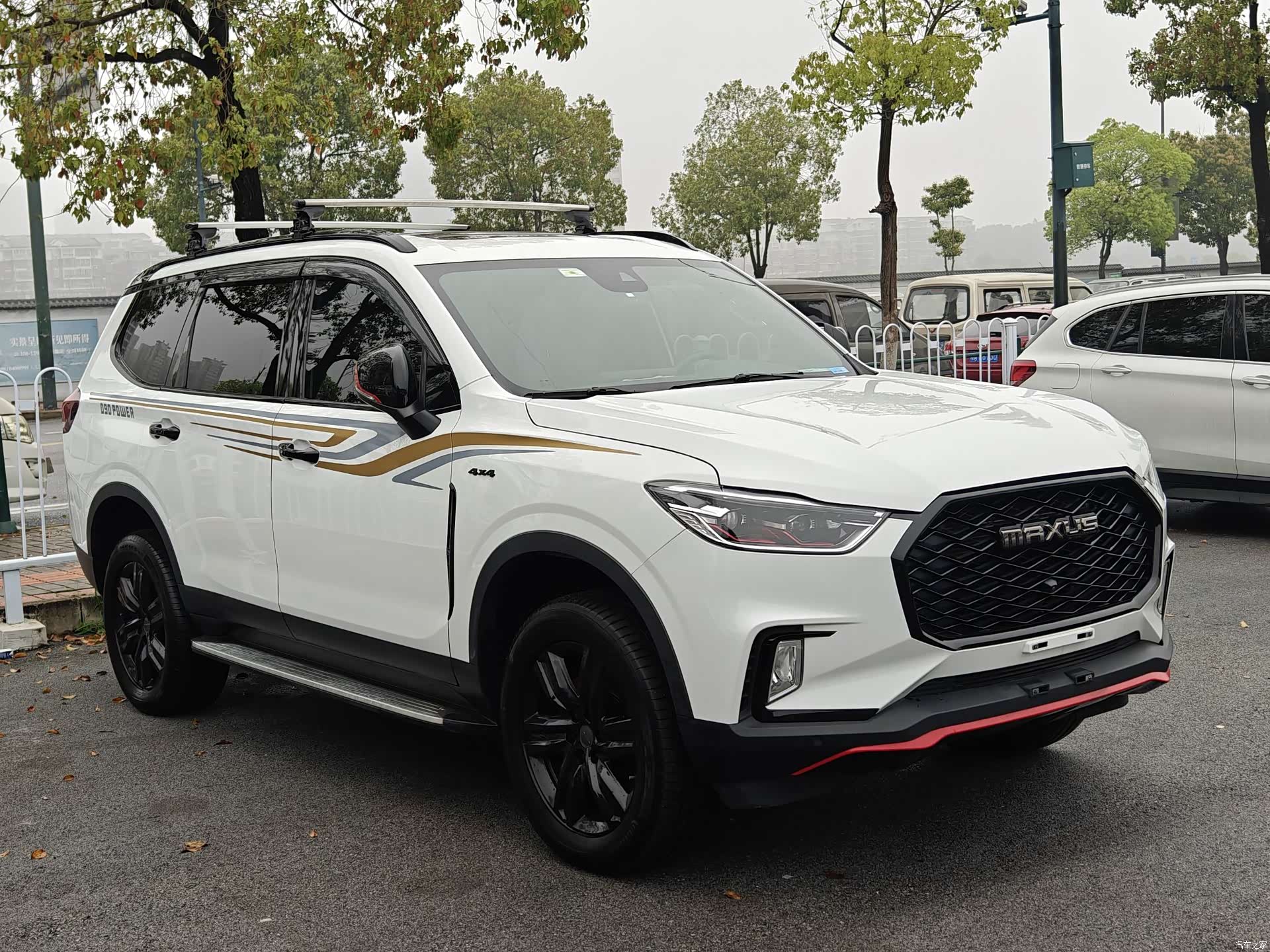 Maxus D90, 2021 3