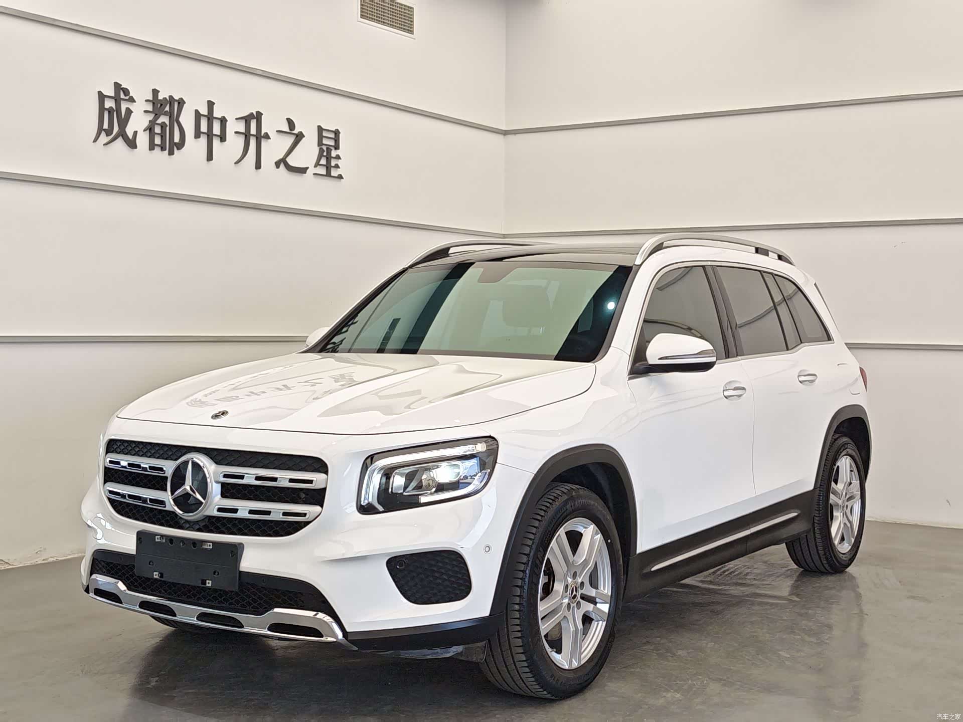 Mercedes-Benz GLB, 2023 1