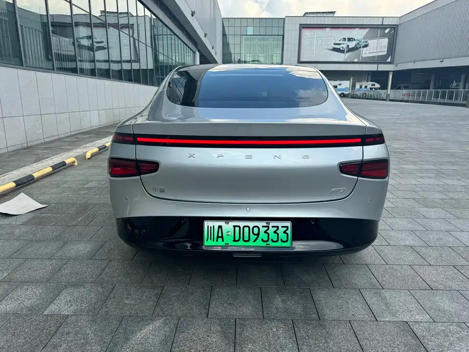 XPENG P7