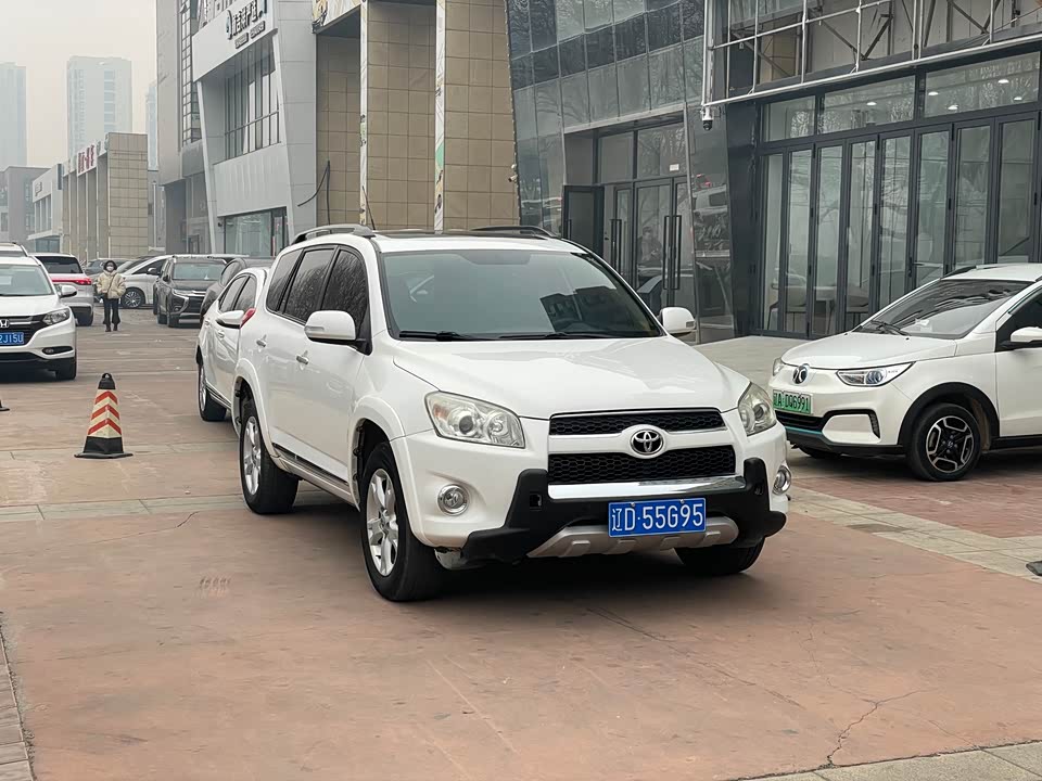 Toyota RAV4 Rongfang