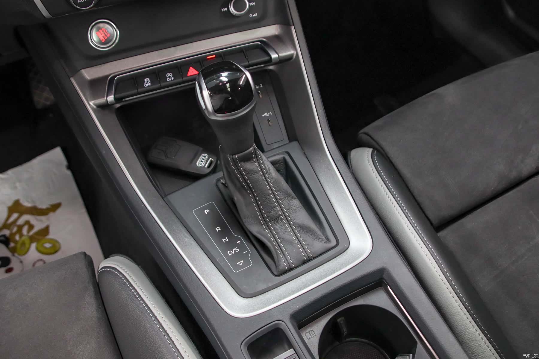 Audi Q3, 2023 11
