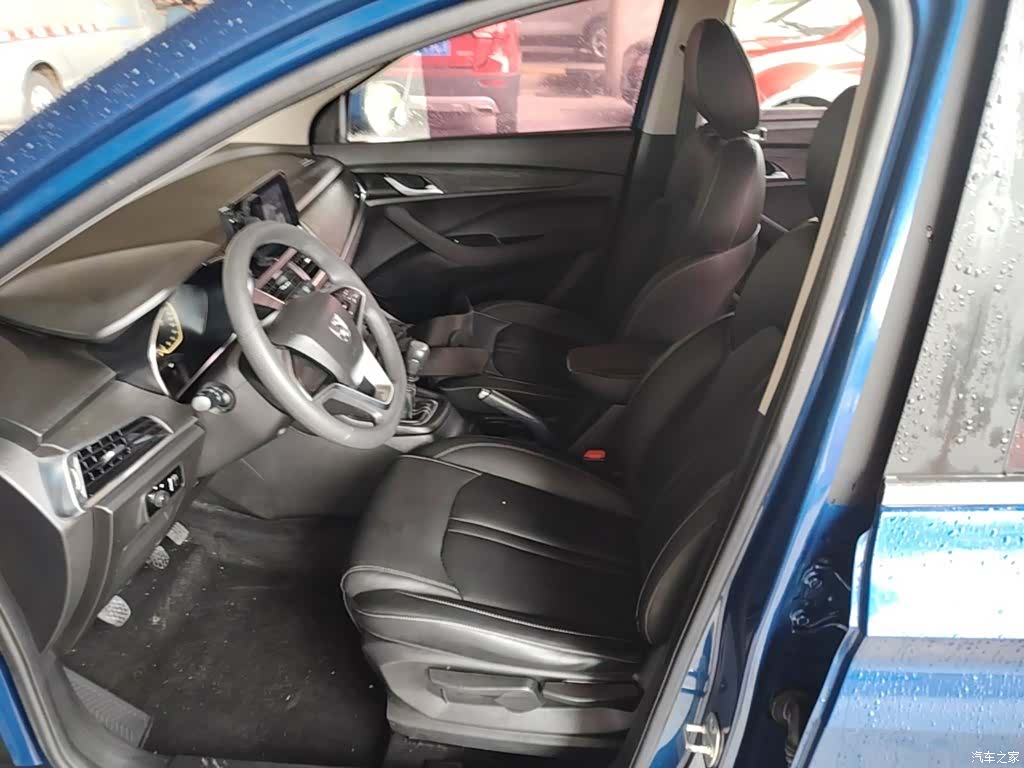 Wuling 360, 2018 15