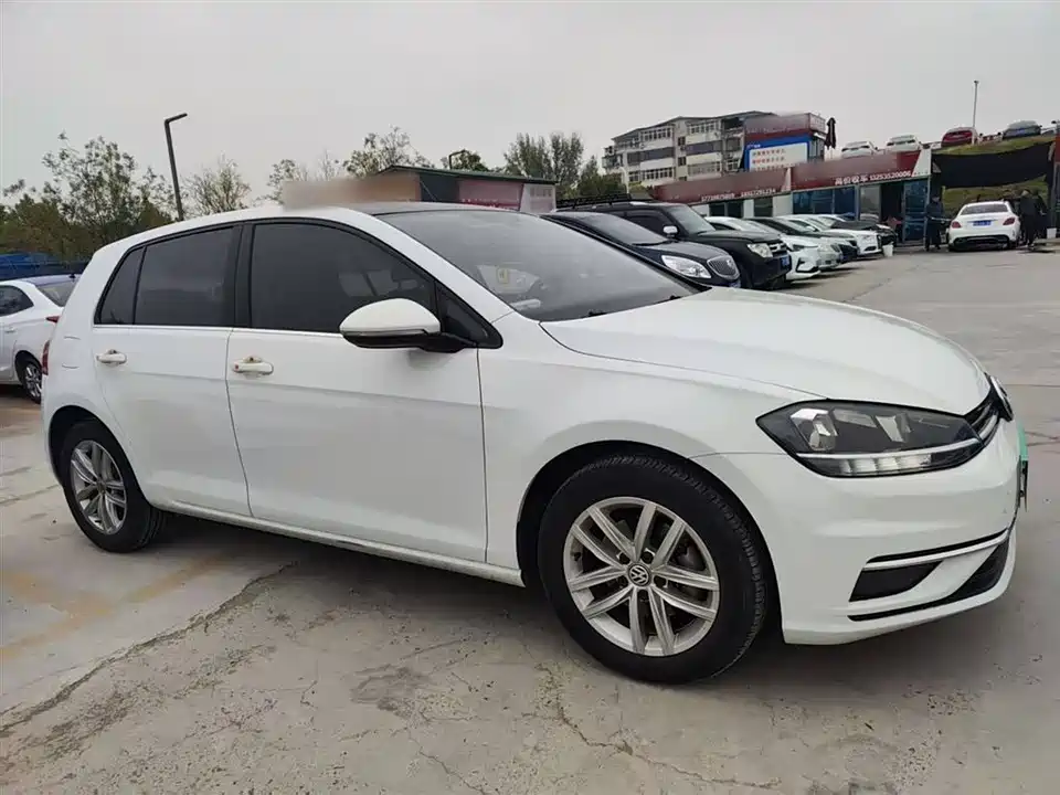 Volkswagen golf