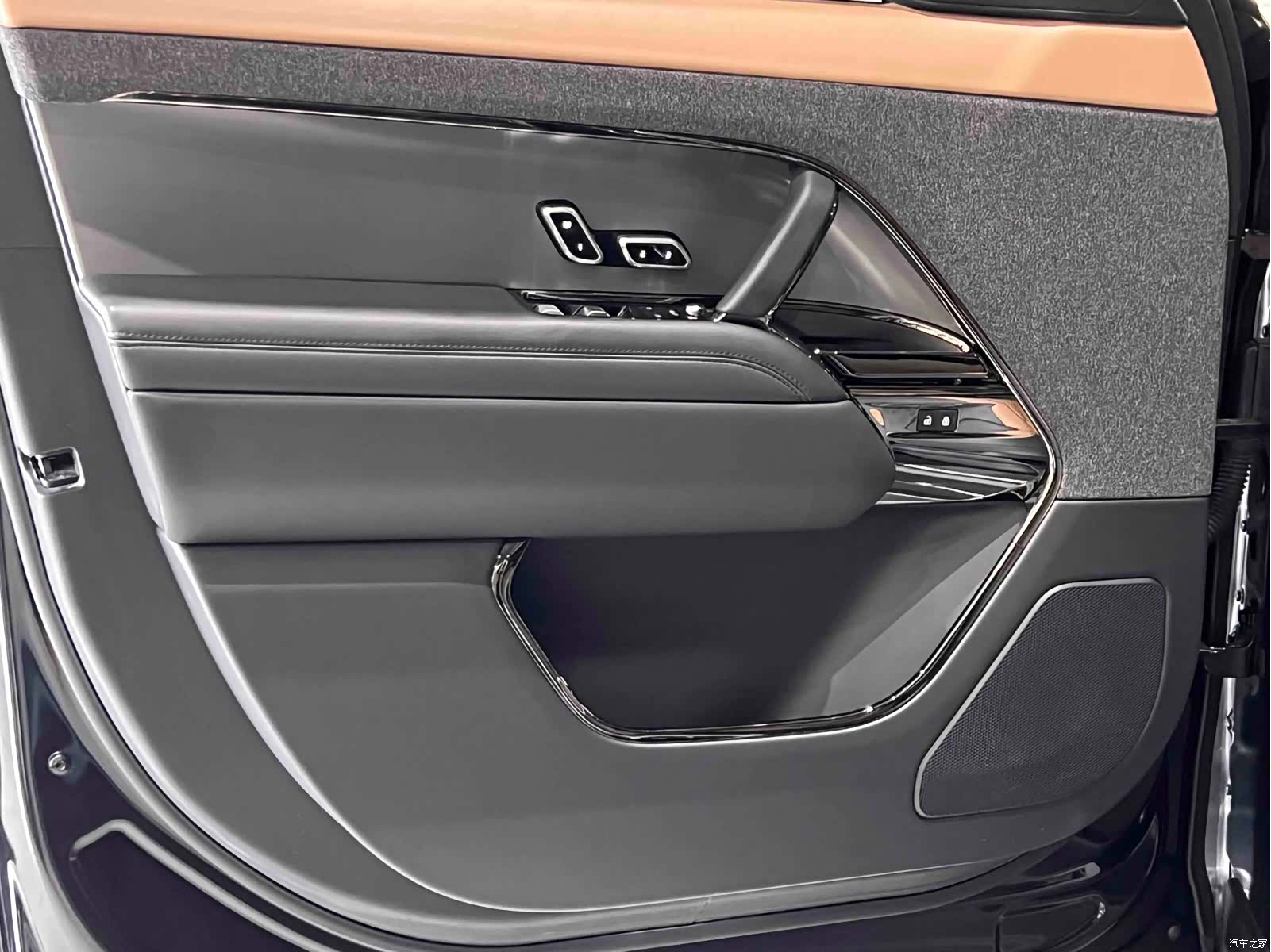 Land Rover Range Rover, 2023 14