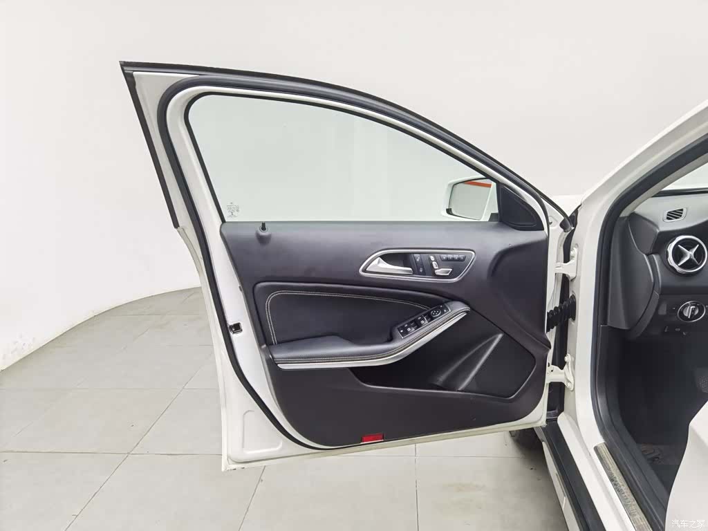Mercedes-Benz GLA, 2017 8