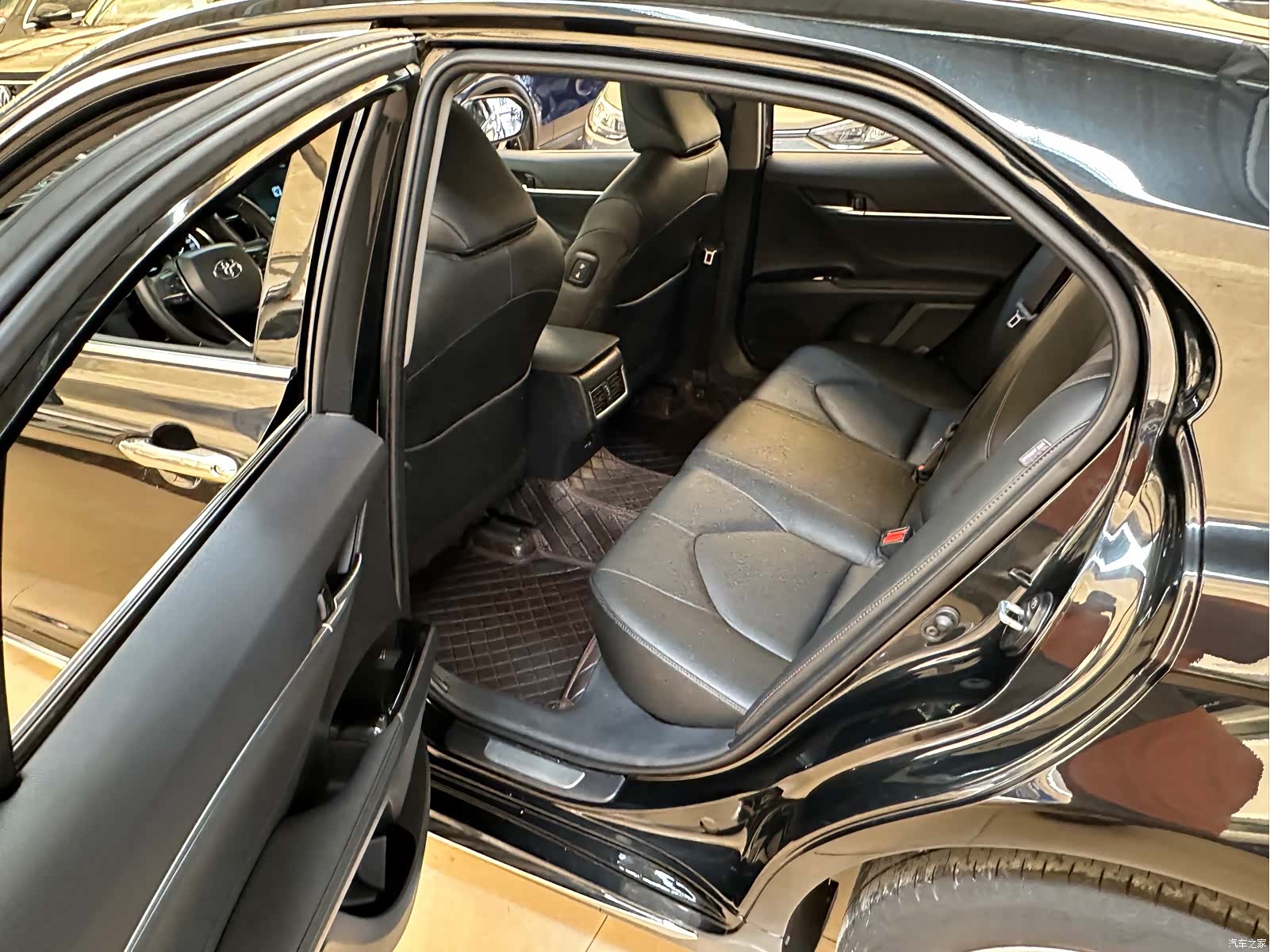 Toyota Camry, 2023 7