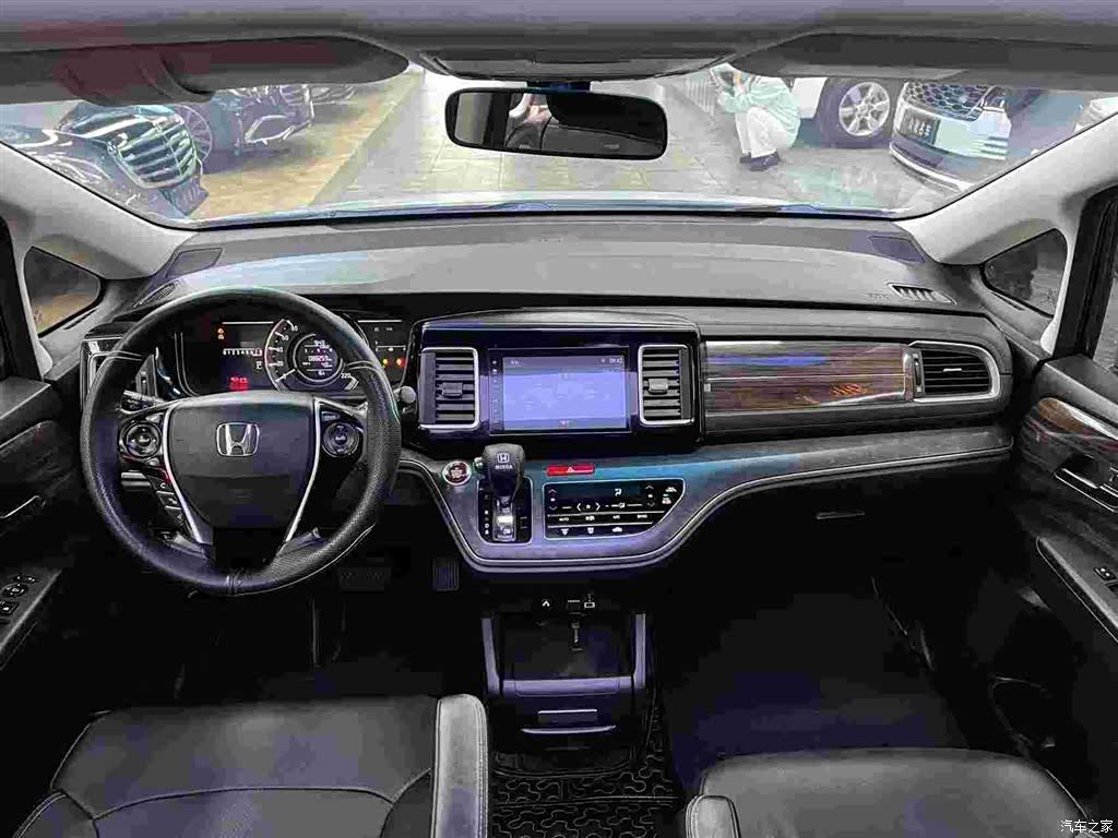 Honda Elysion, 2019 все фото