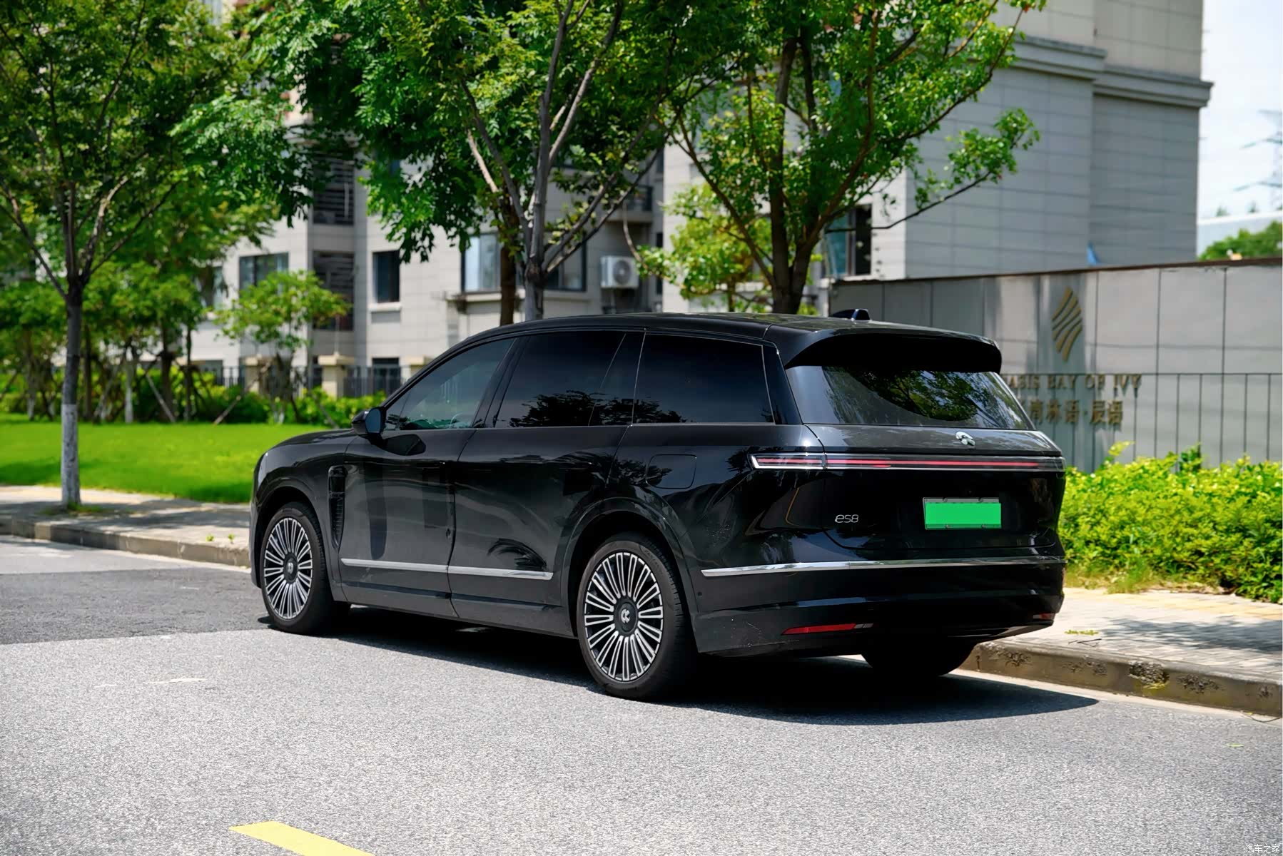 NIO ES8, 2026 8