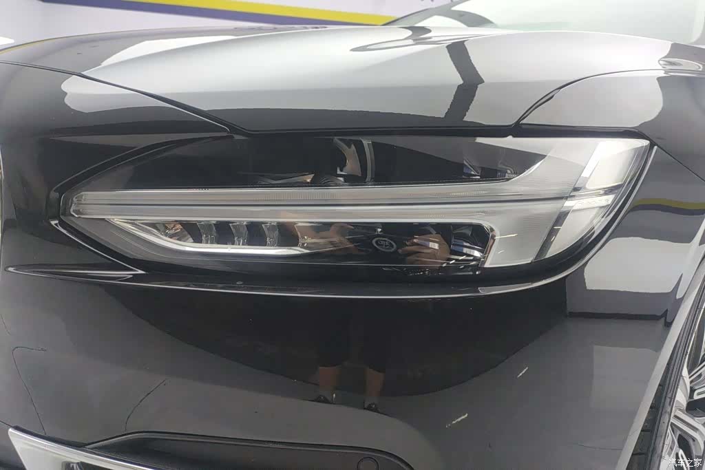 Volvo S90, 2019 все фото