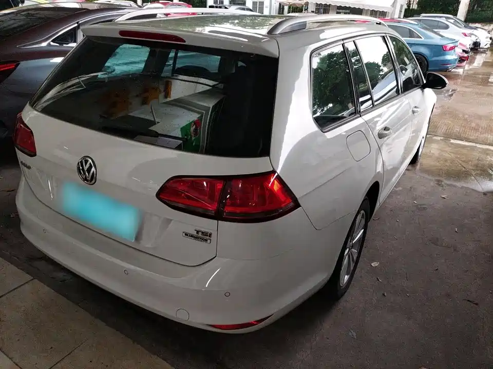 Volkswagen golf