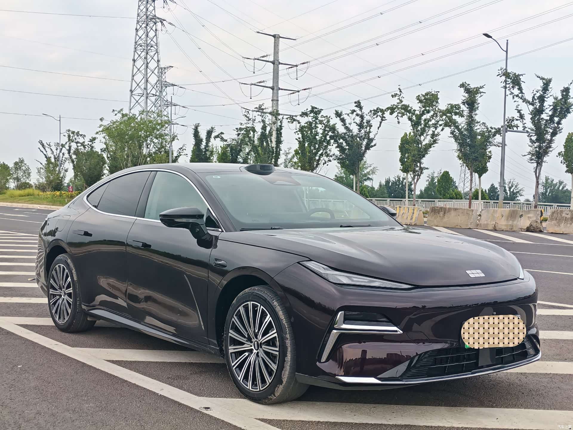 Geely 8, 2026 3